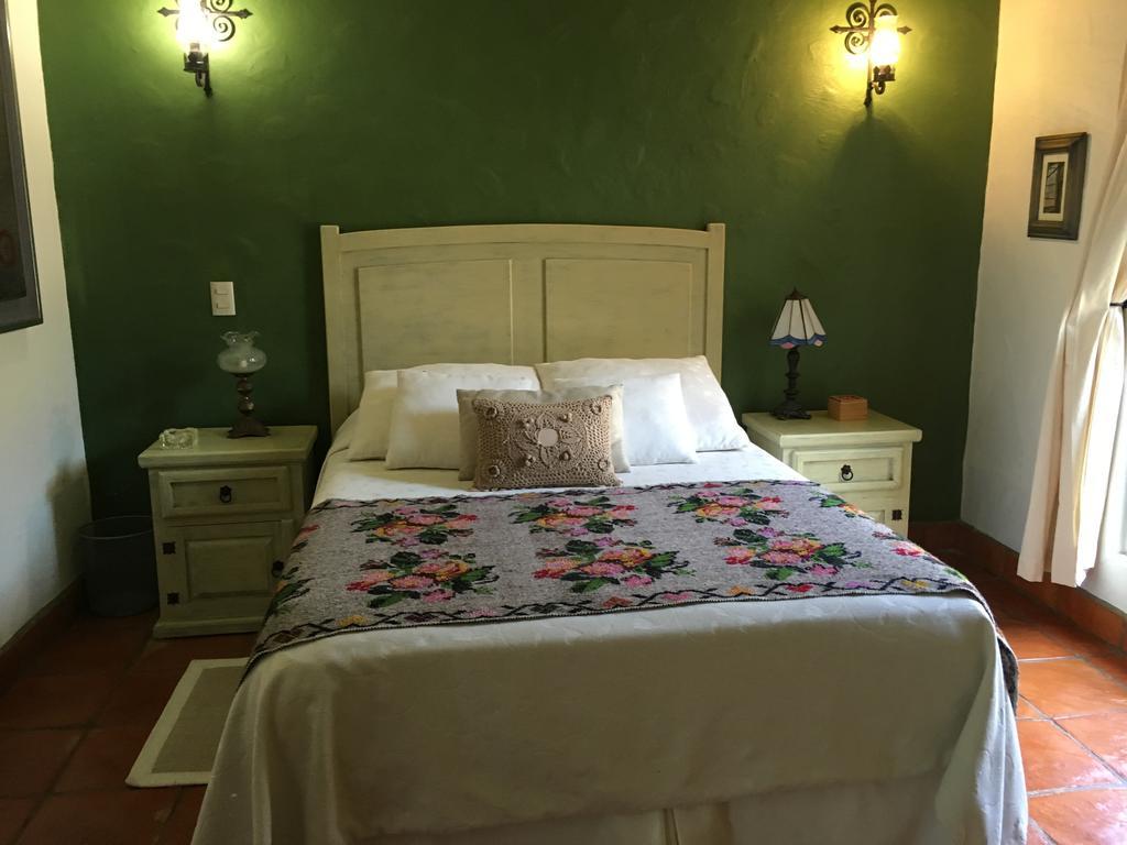 Bed and Breakfast La Colorada Zacualpan Екстер'єр фото
